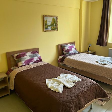Хотел Тракия Haskovo Ngoại thất bức ảnh
